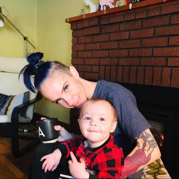 Meet your Posher, AKA shop name, “The PoshNosher” - Picture 2 of 8